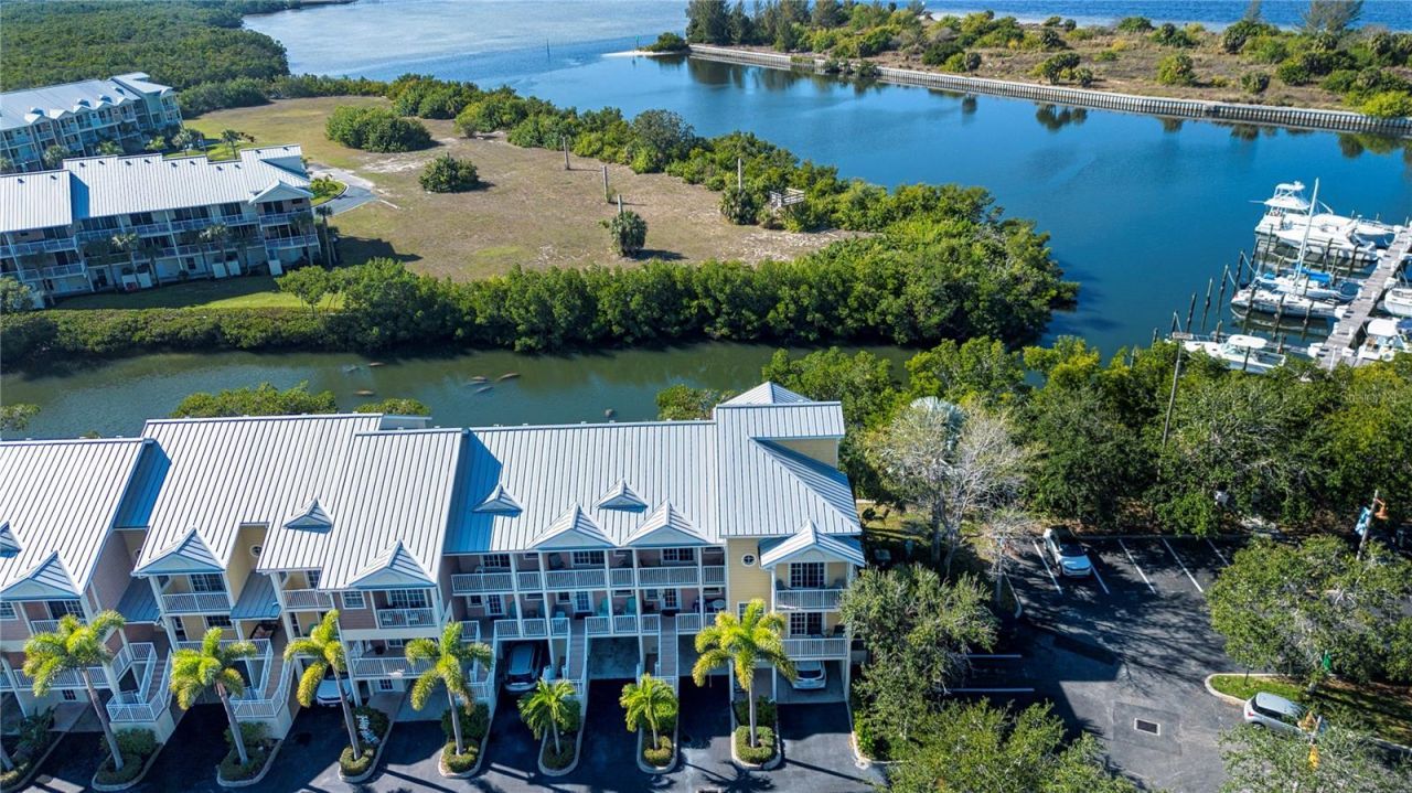 464 Bahia Beach Boulevard, Ruskin, FL 33570 Photo