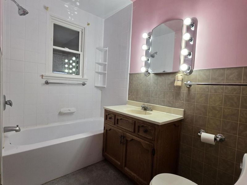 309 W Silver Street, Wapakoneta, OH 45895 Photo 14