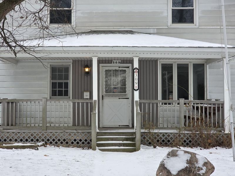 309 W Silver Street, Wapakoneta, OH 45895 Photo 2