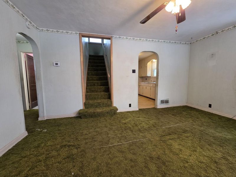 309 W Silver Street, Wapakoneta, OH 45895 Photo 4