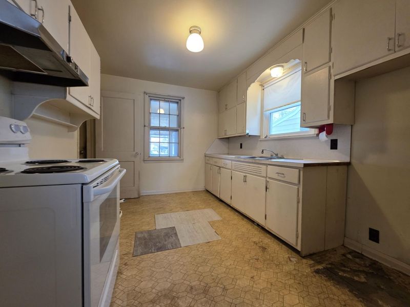 309 W Silver Street, Wapakoneta, OH 45895 Photo 7