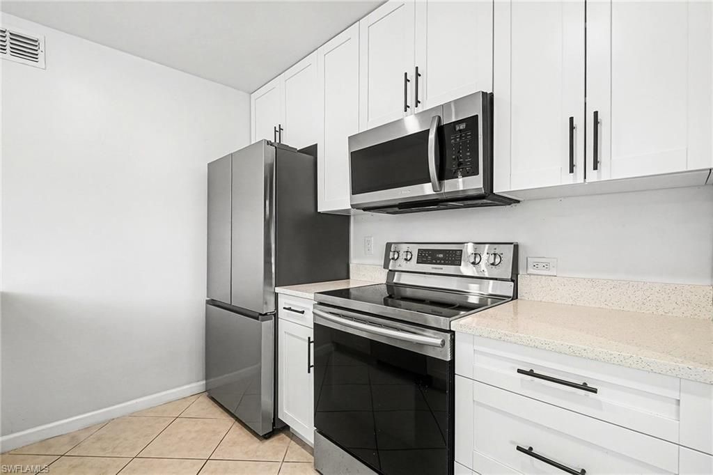 4717 SW 13th Ave, Unit 110, Cape Coral, FL 33914 Photo