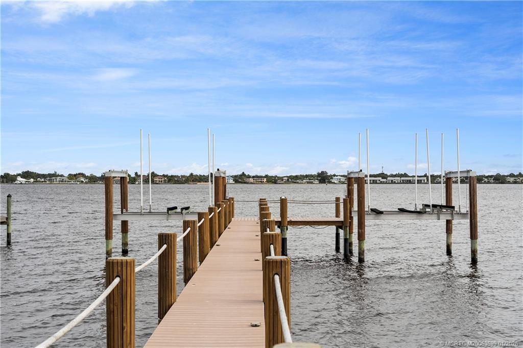 3042 NW Radcliffe Way, Palm City, FL 34990 Photo