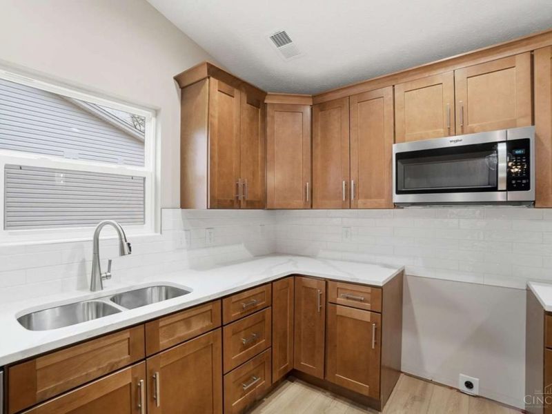 65 Timber Creek Drive, Carlisle, OH 45005 Photo 8