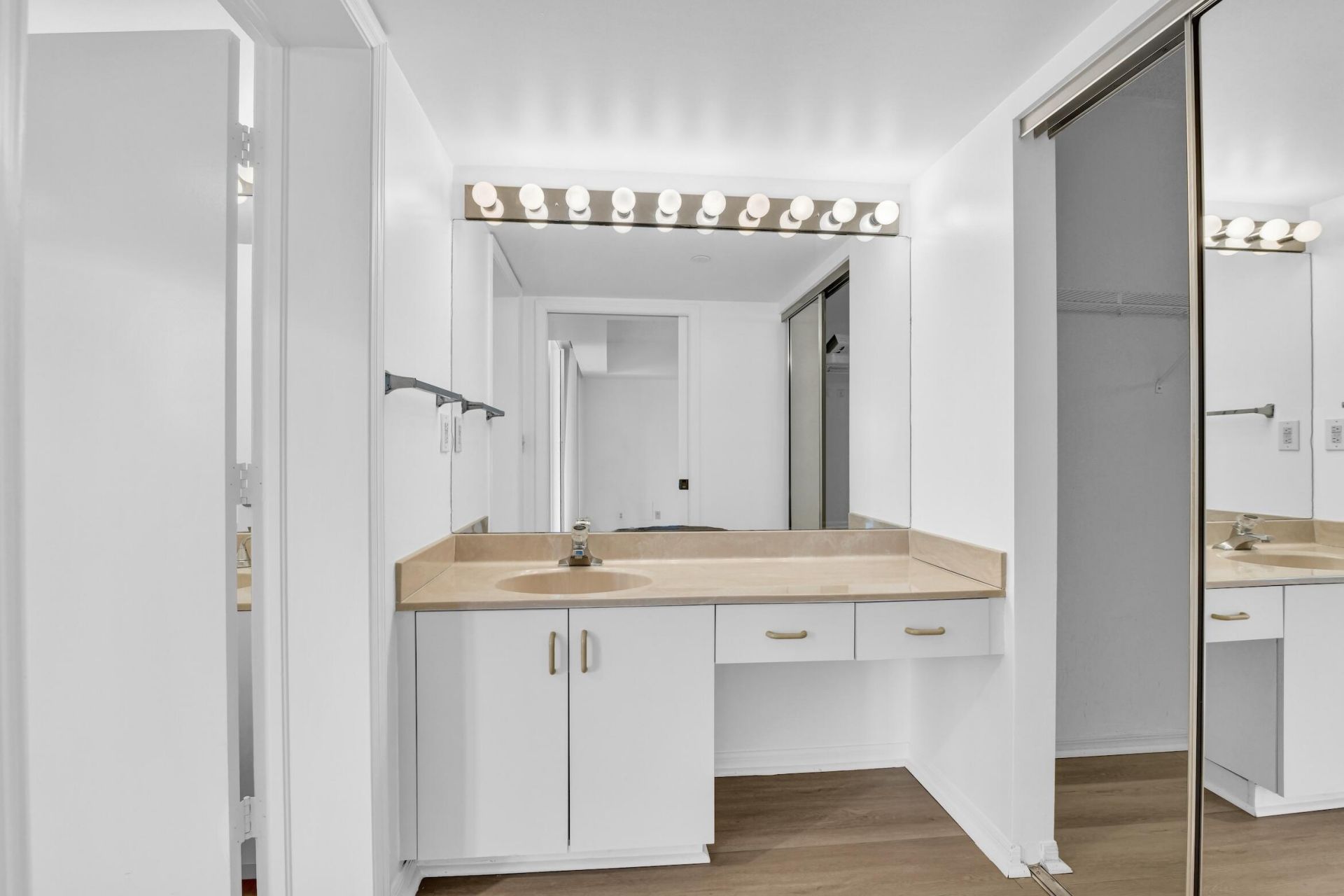 120 SE 5th Avenue, Unit 337, Boca Raton, FL 33432 Photo