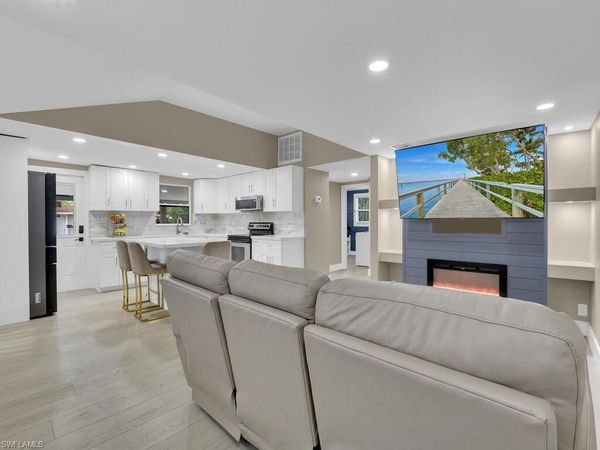 2180 DELLA DR, NAPLES, FL 34117