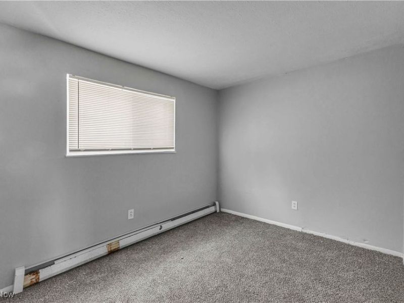 16703 Harvard Avenue, Cleveland, OH 44128 Photo 9