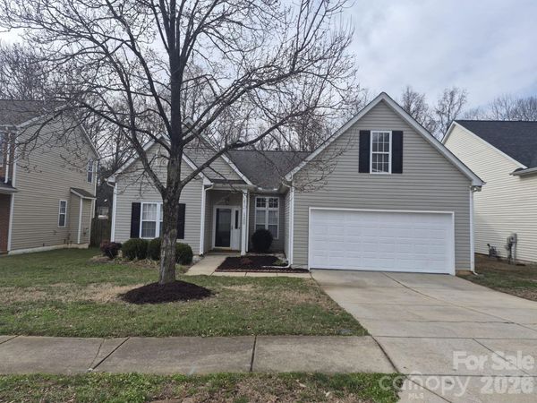 17300 Commons Crossing Drive , Charlotte, NC 28277