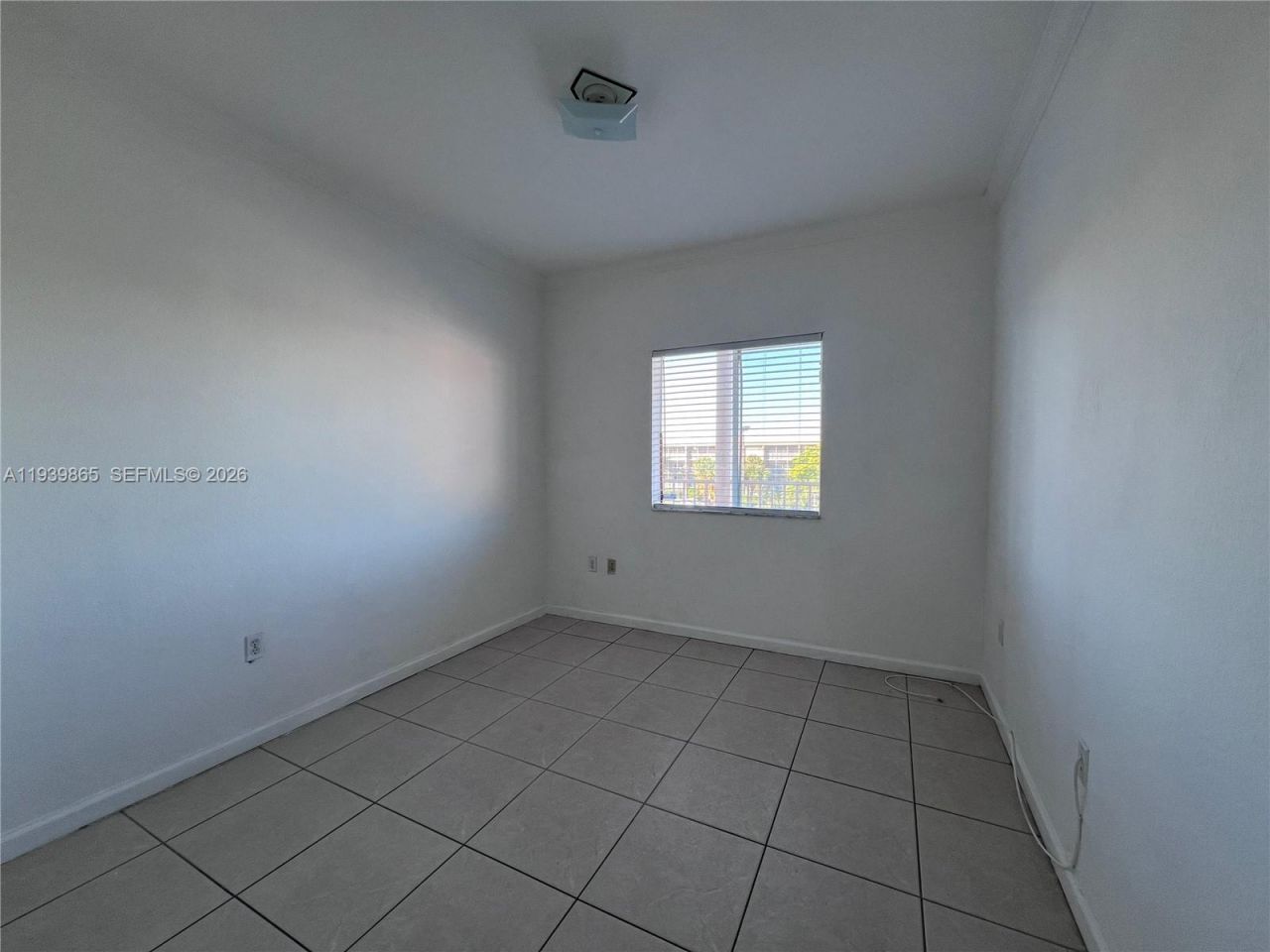 17350 NW 67th Ave, Unit 301, Hialeah, FL 33015 Photo