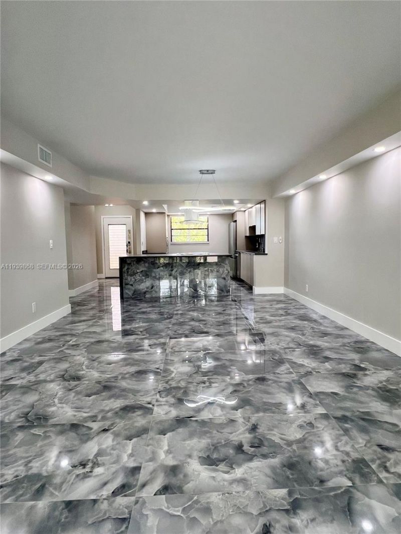 4930 E Sabal Palm Blvd, Unit 206, Tamarac, FL 33319 Photo