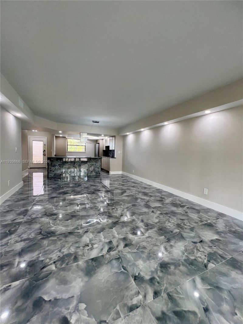 4930 E Sabal Palm Blvd, Unit 206, Tamarac, FL 33319 Photo
