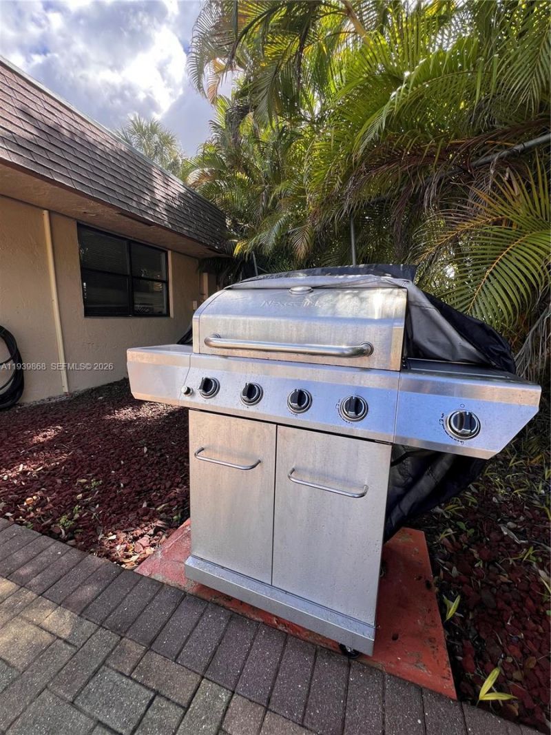 4930 E Sabal Palm Blvd, Unit 206, Tamarac, FL 33319 Photo