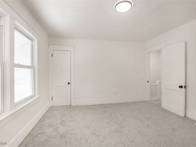 958 E 130th Street, Cleveland, OH 44108 Photo 17