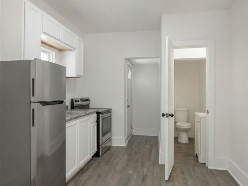 958 E 130th Street, Cleveland, OH 44108 Photo 6