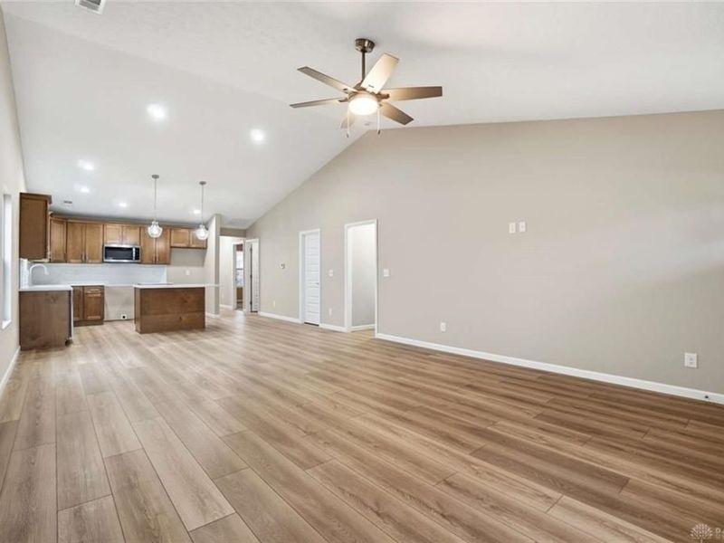 65 Timber Creek Drive, Carlisle, OH 45005 Photo 6