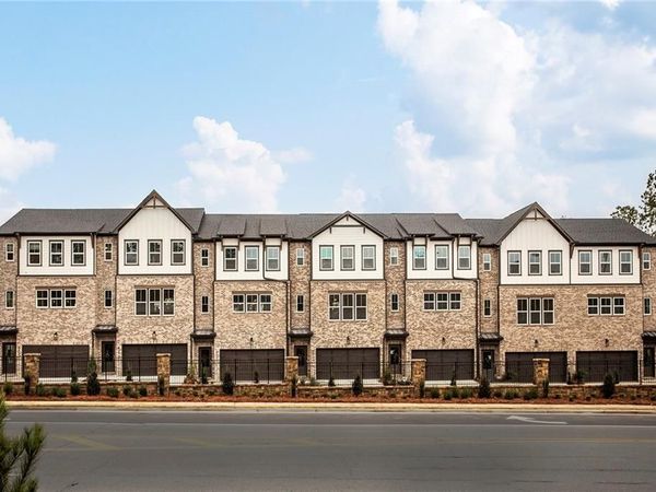 378 Sunset Hollow Street, Sugar Hill, GA 30518