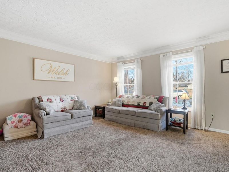 27 1st Street SW, Pataskala, OH 43062 Photo 2