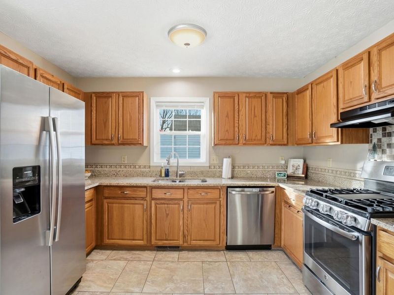 27 1st Street SW, Pataskala, OH 43062 Photo 3