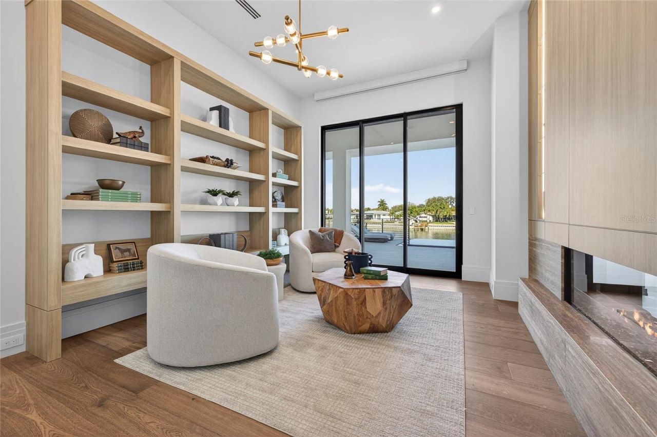 1075 31st Terrace Ne, Saint Petersburg, FL 33704 Photo