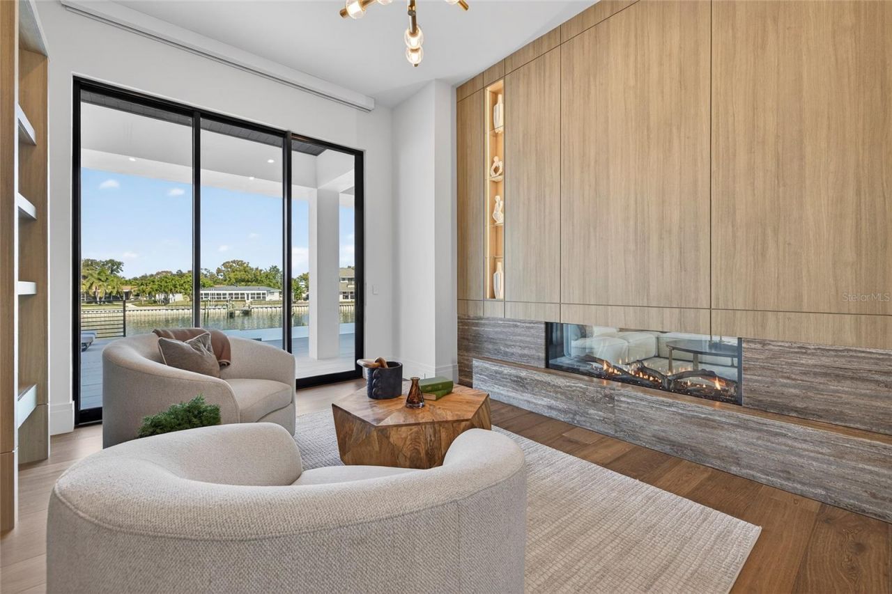 1075 31st Terrace Ne, Saint Petersburg, FL 33704 Photo