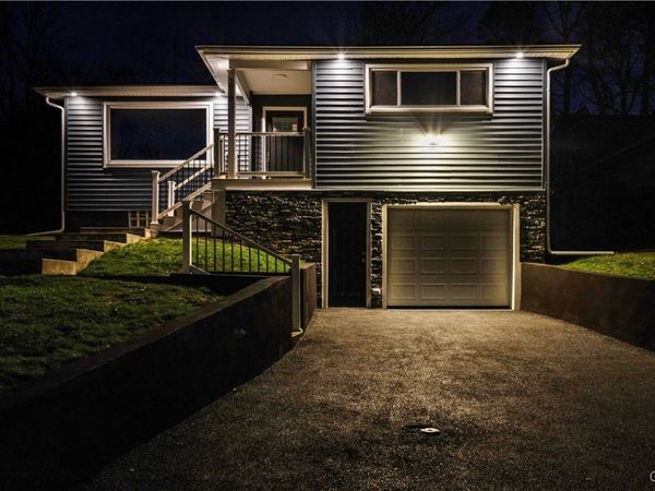 219 Barrington Road, Syracuse, NY 13214