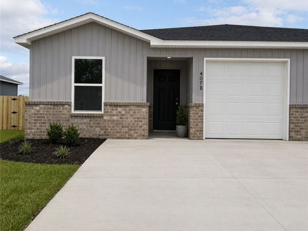 407B W Cloud Drive, Siloam Springs, AR 72761