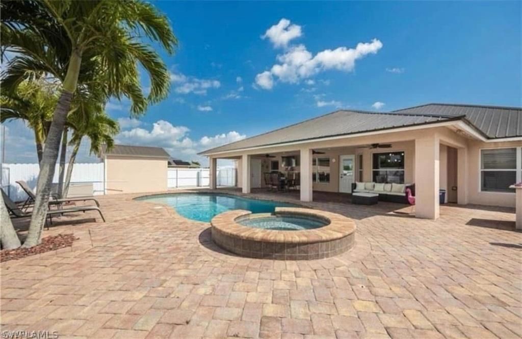 831 NE 23rd Ter, Cape Coral, FL 33909 Photo