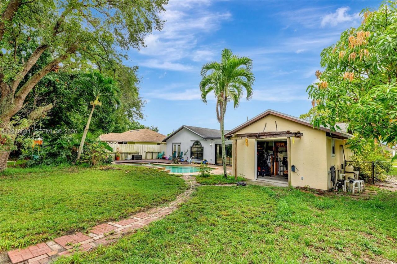 717 SW Aster Rd, Port Saint Lucie, FL 34953 Photo