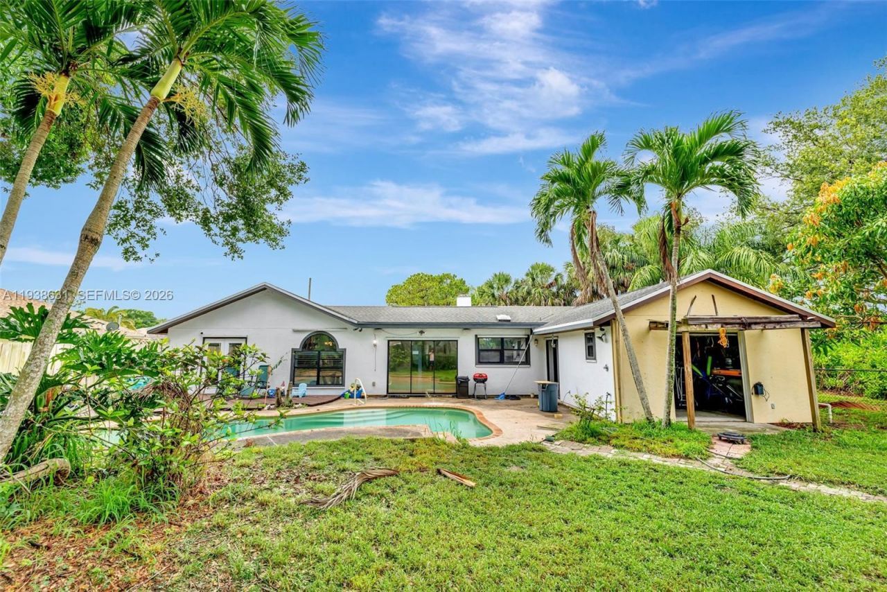 717 SW Aster Rd, Port Saint Lucie, FL 34953 Photo