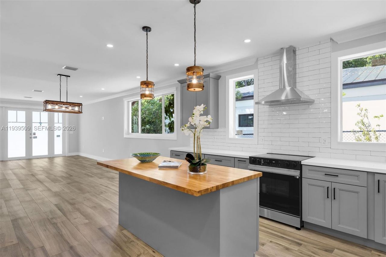 68 Coral Way, Key Largo, FL 33037 Photo