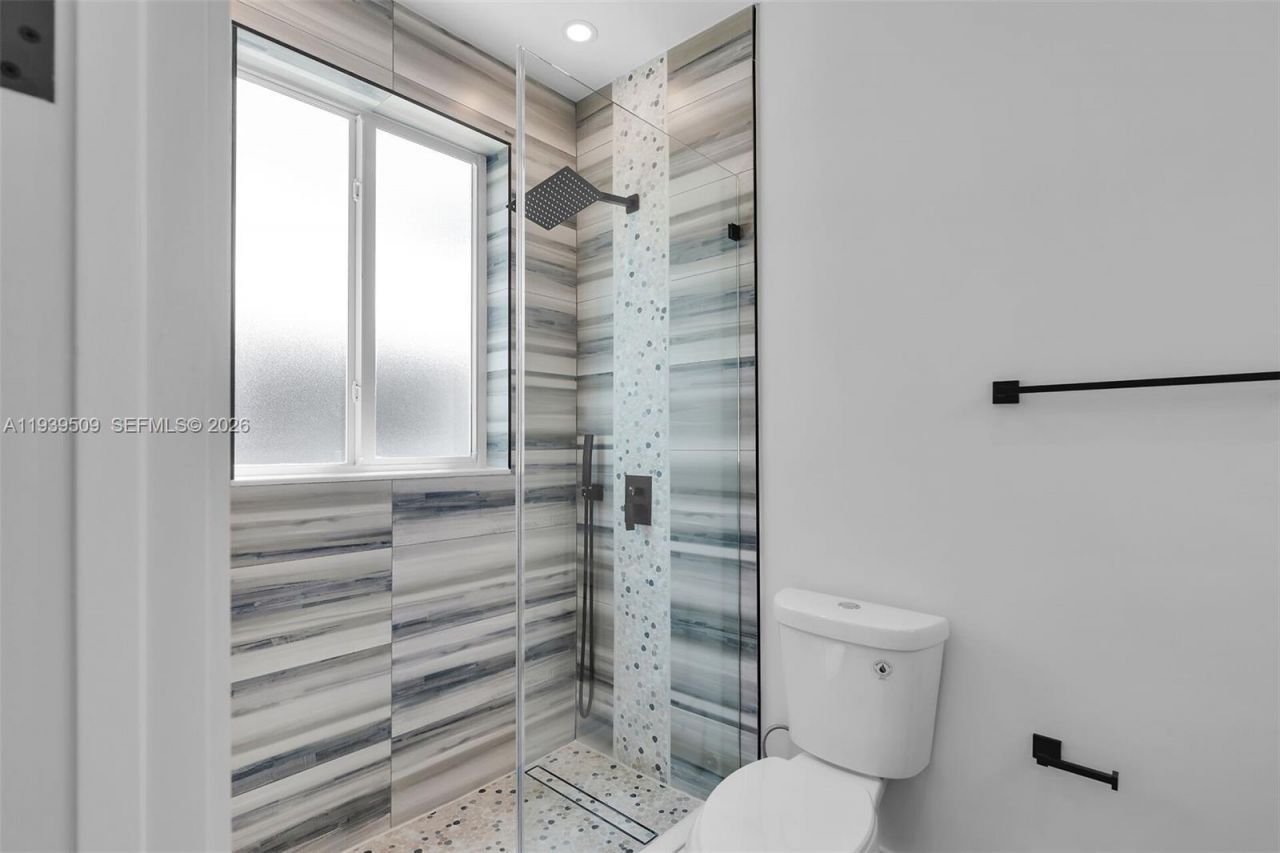 68 Coral Way, Key Largo, FL 33037 Photo