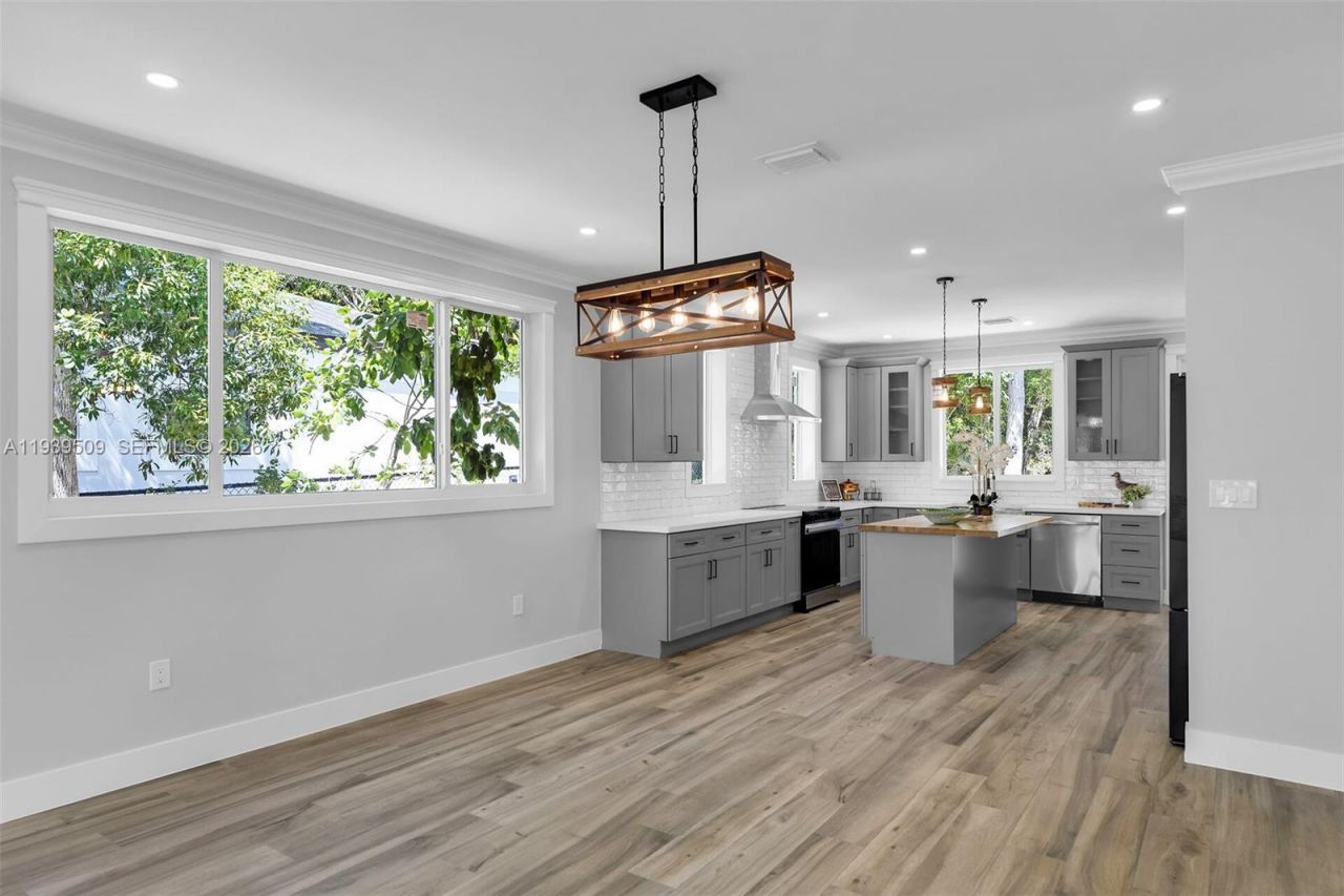 68 Coral Way, Key Largo, FL 33037 Photo