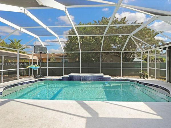 3825 SW 125th Ave, Miami, FL 33175