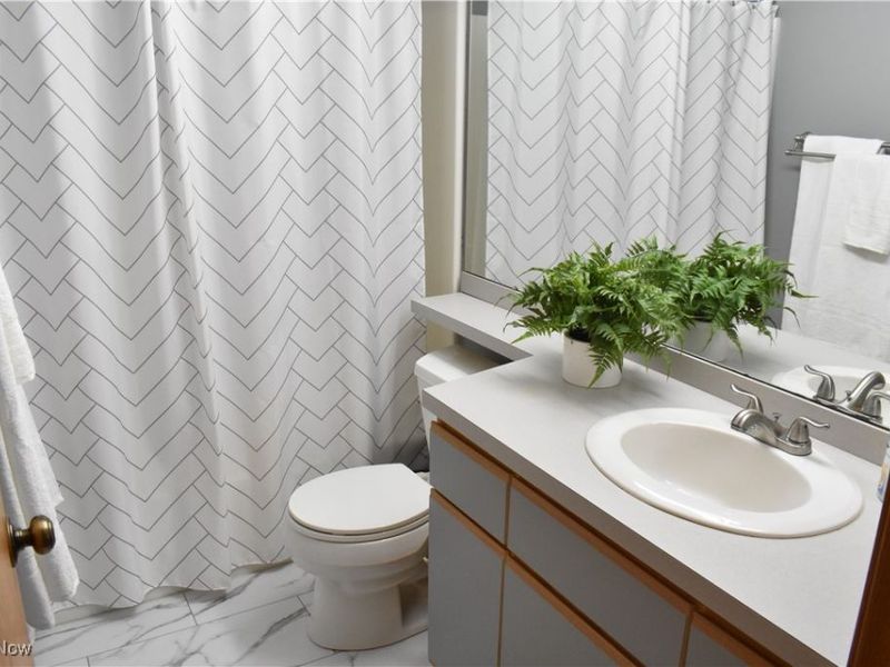 1133 Red Tail Hawk Court, Unit 6, Boardman, OH 44512 Photo 17