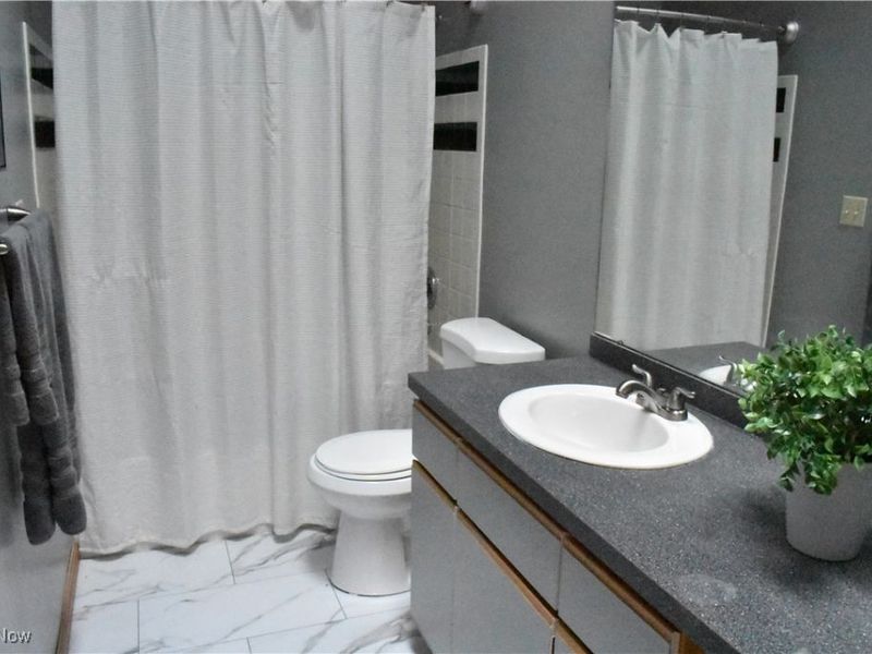 1133 Red Tail Hawk Court, Unit 6, Boardman, OH 44512 Photo 19