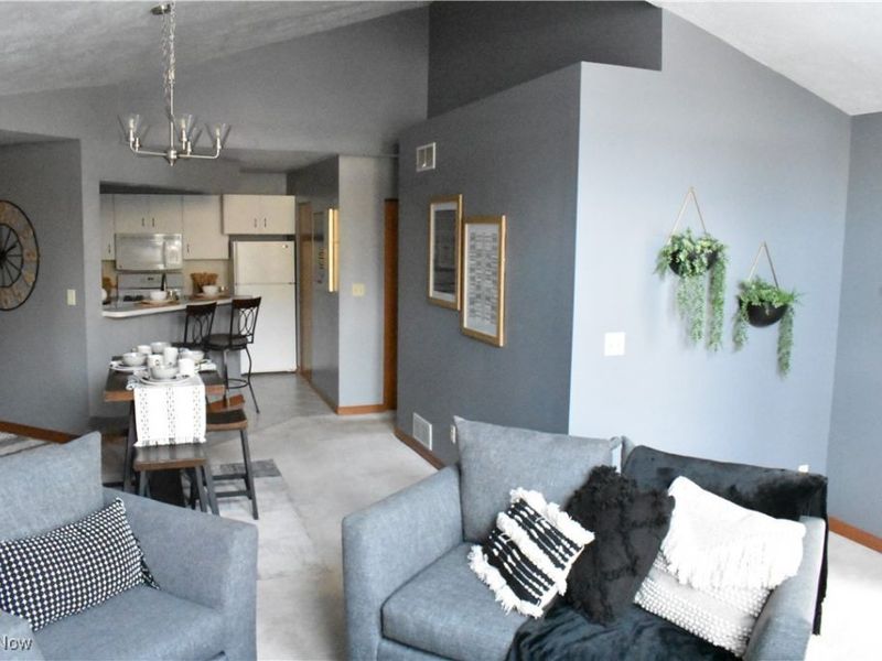 1133 Red Tail Hawk Court, Unit 6, Boardman, OH 44512 Photo 8