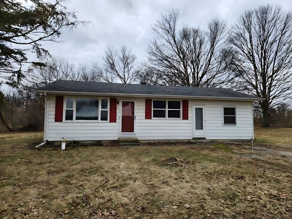 10809 N 12th Street, Plainwell, MI 49080