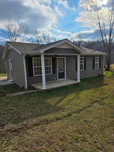 1735 Robinson Creek Road, Manchester, KY 40962 Main Photo