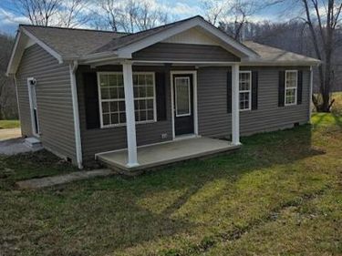 1735 Robinson Creek Road, Manchester, KY 40962