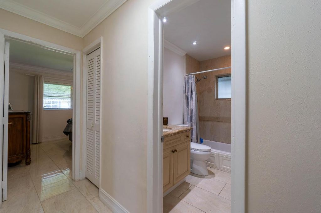 124 SW 14th Street, Boynton Beach, FL 33426 Photo