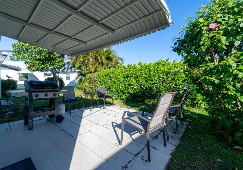 124 SW 14th Street, Boynton Beach, FL 33426 Photo