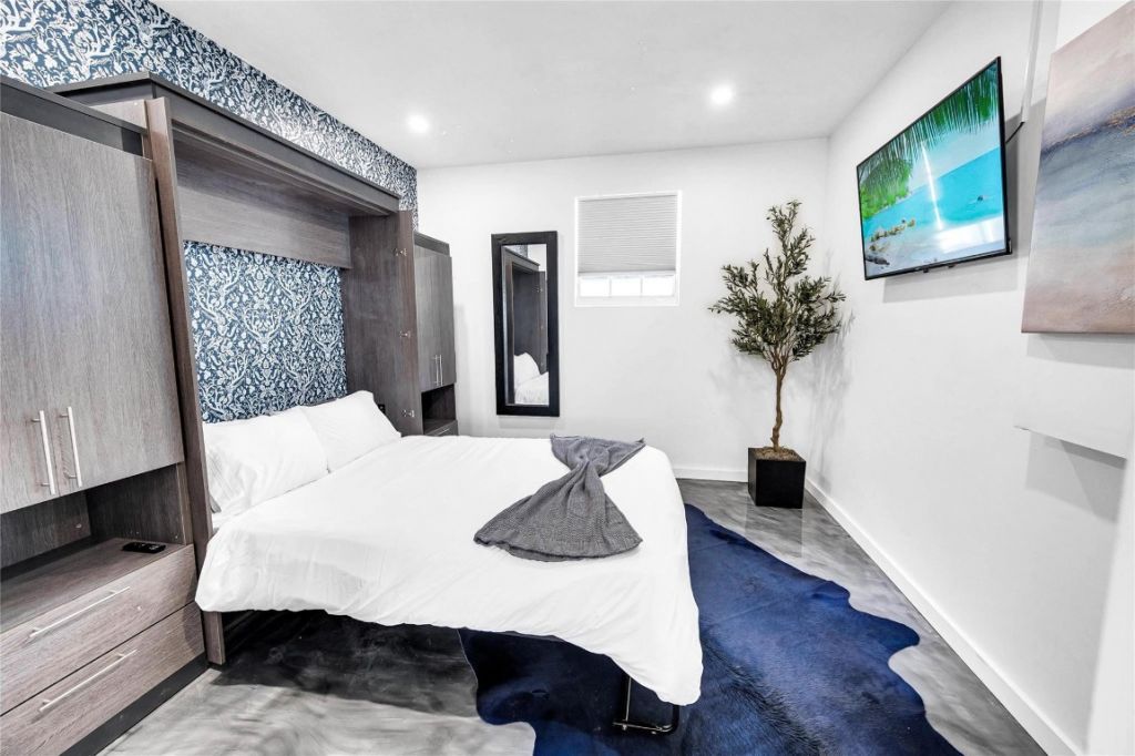 1004 SW 19 Street, Fort Lauderdale, FL 33315 Photo