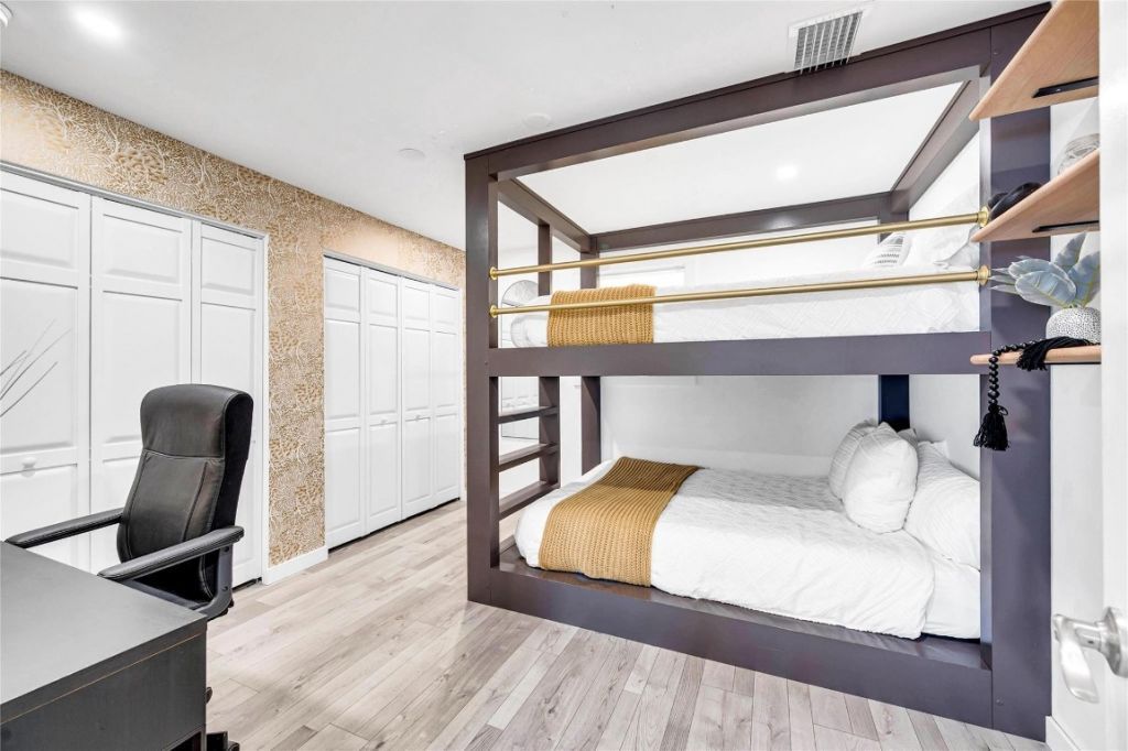 1004 SW 19 Street, Fort Lauderdale, FL 33315 Photo