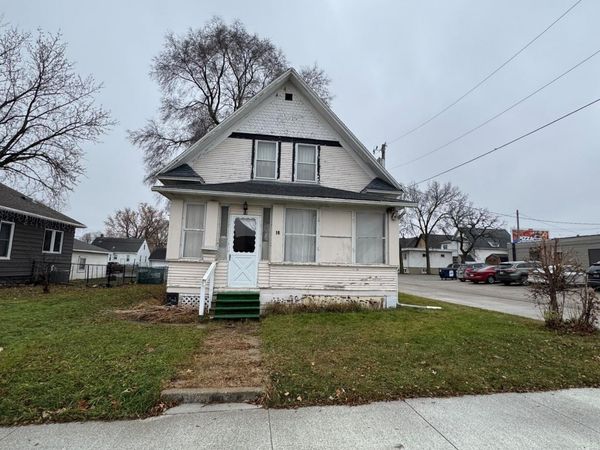 16 10th Street NE, Rochester, MN 55906