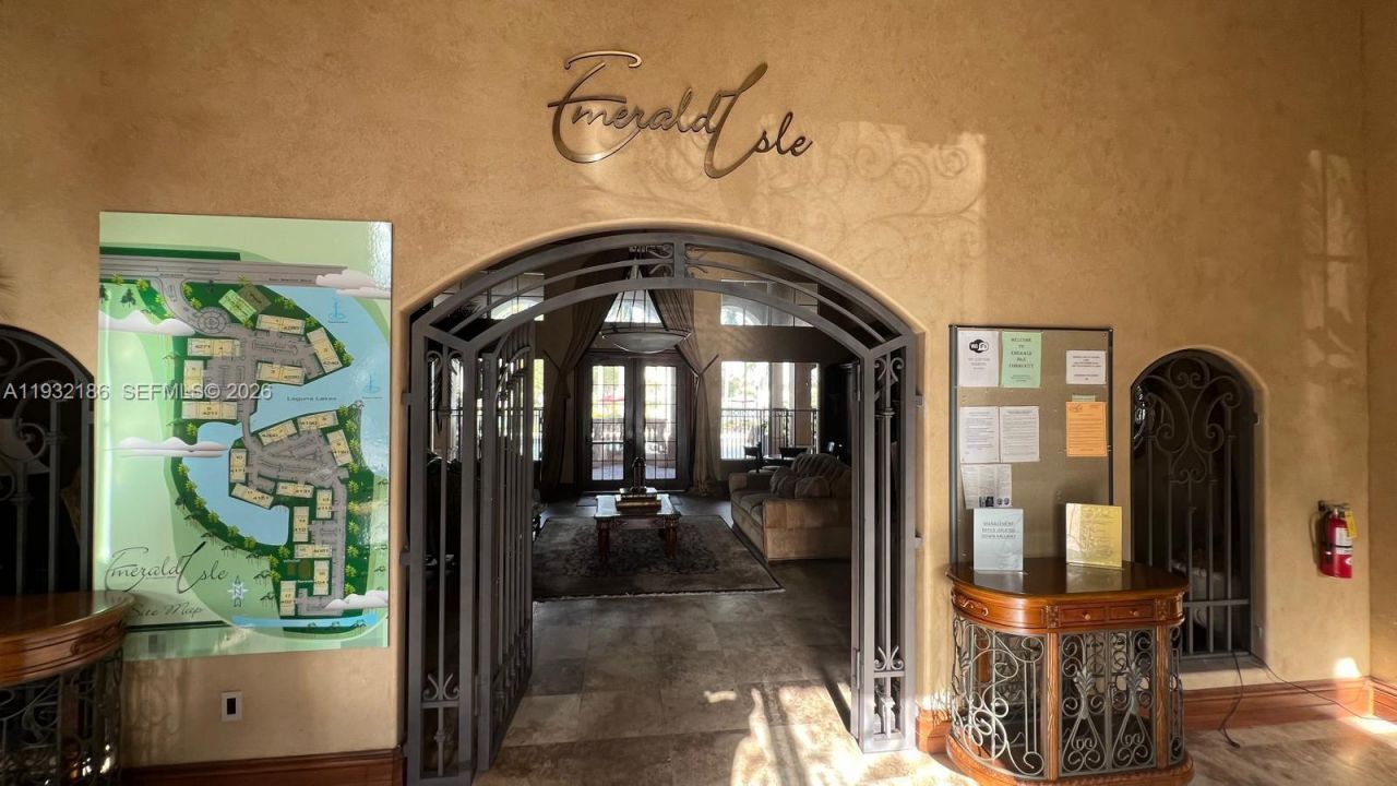 4041 San Marino Blvd, Unit 308, West Palm Beach, FL 33409 Photo