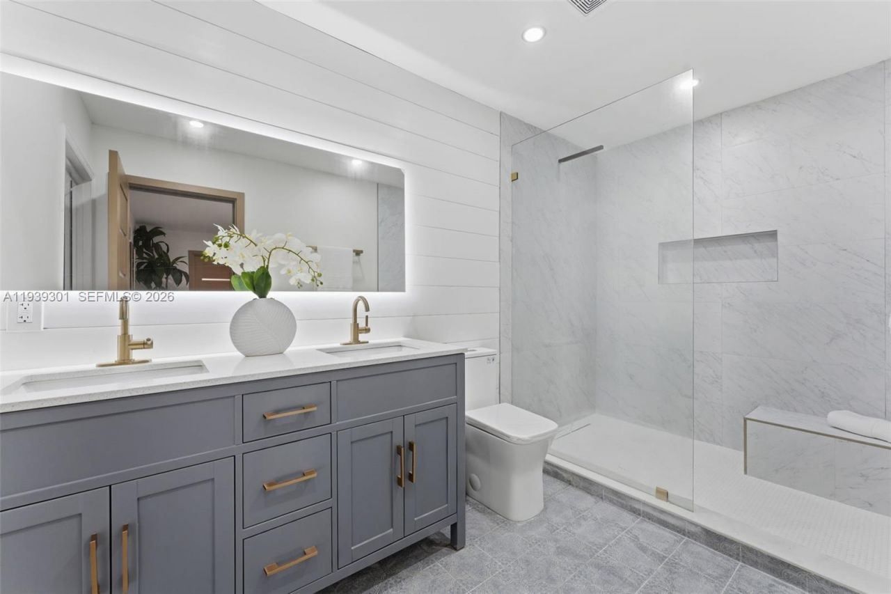 13225 SW 83rd Ct , Pinecrest, FL 33156 Photo