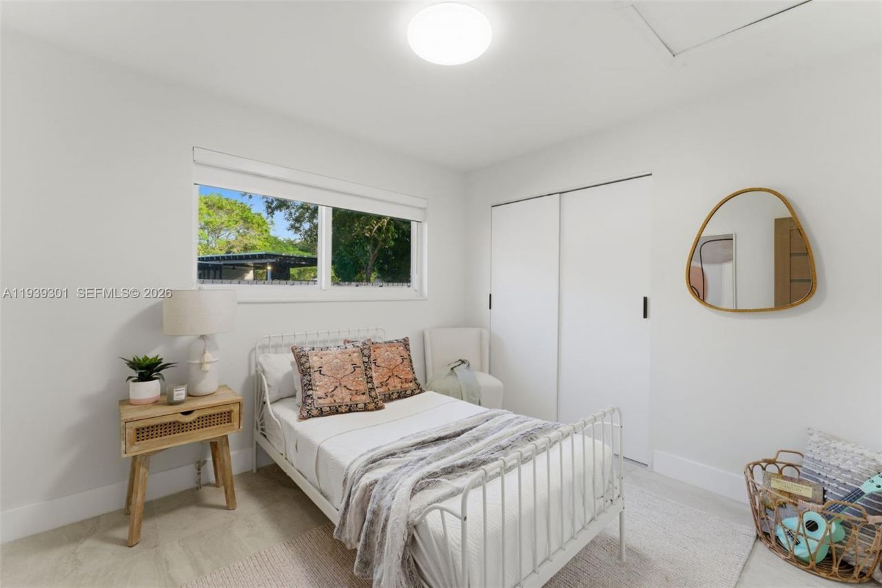 13225 SW 83rd Ct , Pinecrest, FL 33156 Photo