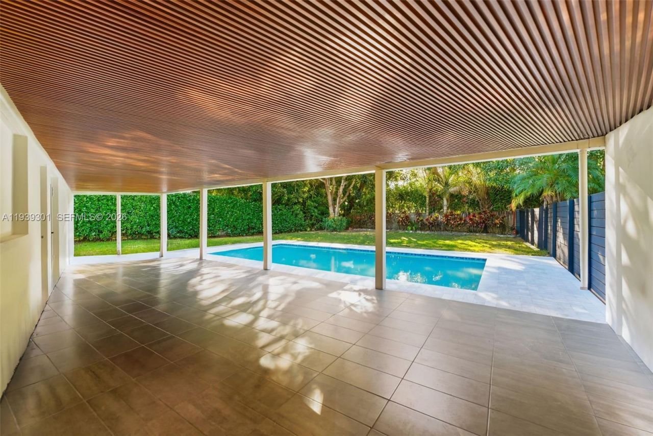 13225 SW 83rd Ct , Pinecrest, FL 33156 Photo