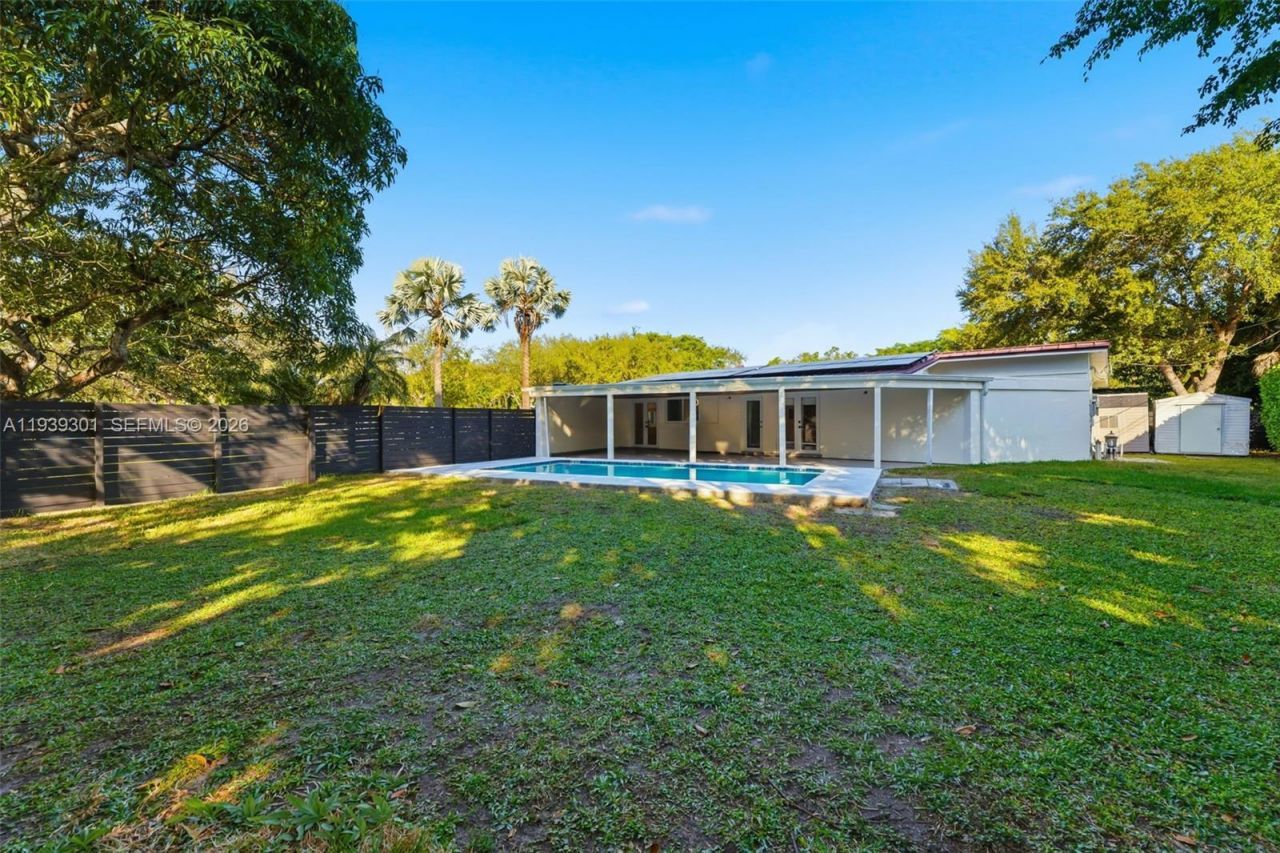 13225 SW 83rd Ct , Pinecrest, FL 33156 Photo