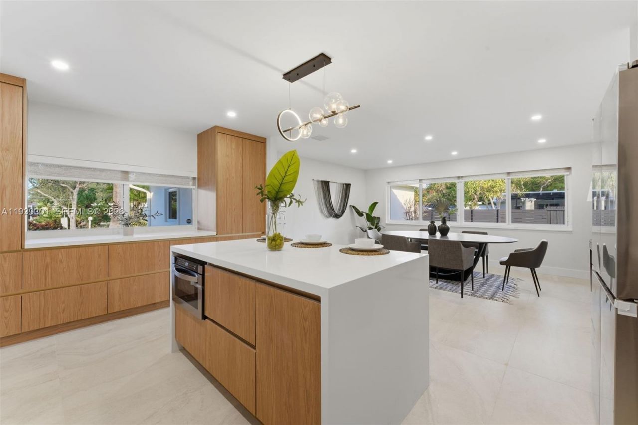 13225 SW 83rd Ct , Pinecrest, FL 33156 Photo